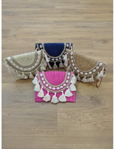 Bolso mimbre con borlones narciso